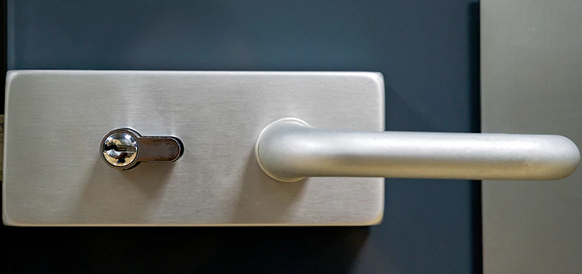 Change Patio Door Locks in Antelope, California